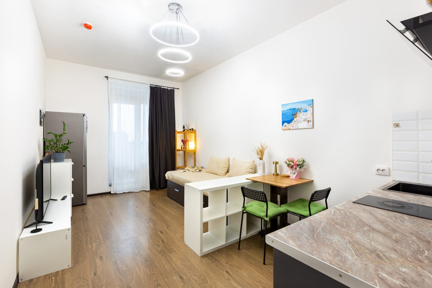 Студии или семейные квартиры? Тренды рынка недвижимости и выбор для посуточной аренды