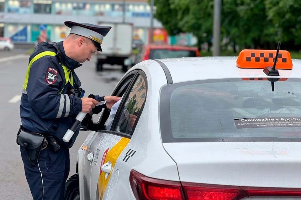 Как ориентироваться в дорожном движении Санкт-Петербурга: полезный гайд для приезжих
