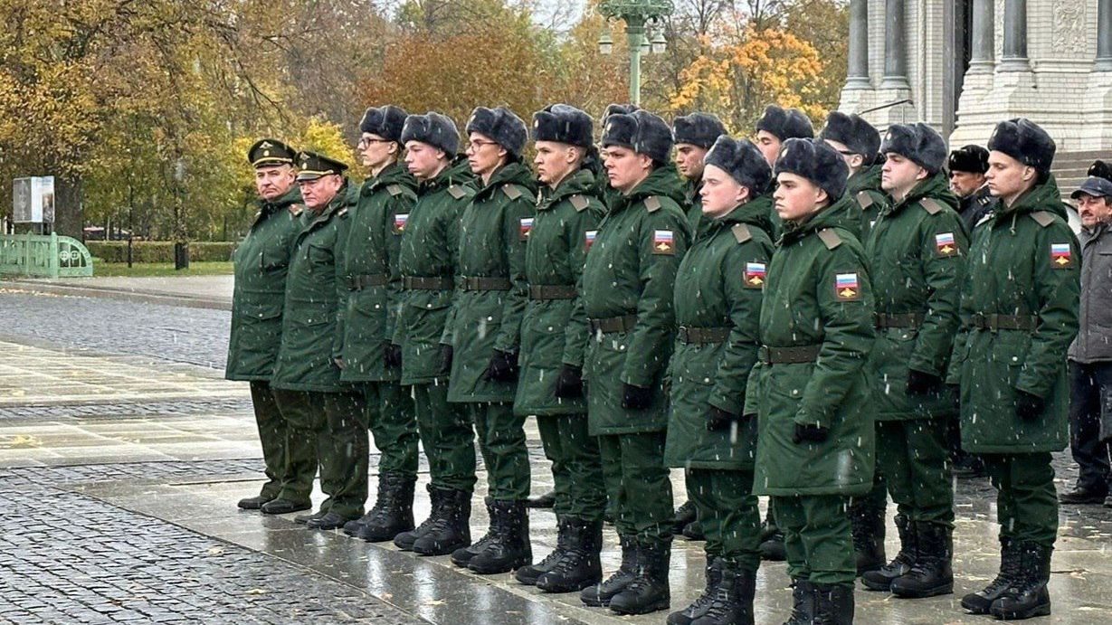 Военные сборы в 2026 году: что нужно знать петербургским резервистам